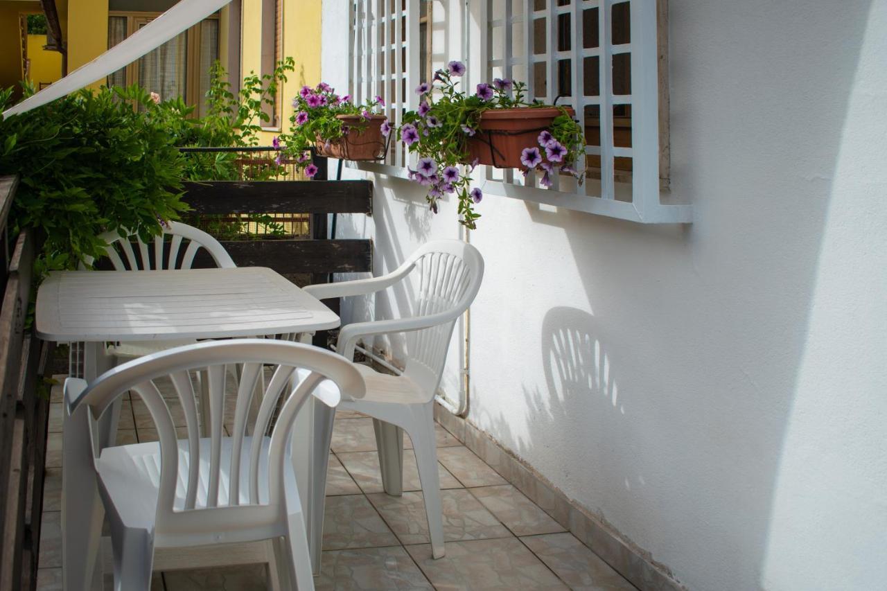 Casa Vacanze "Villa Severina" Iun R6166 R6692 Carbonia Exteriör bild