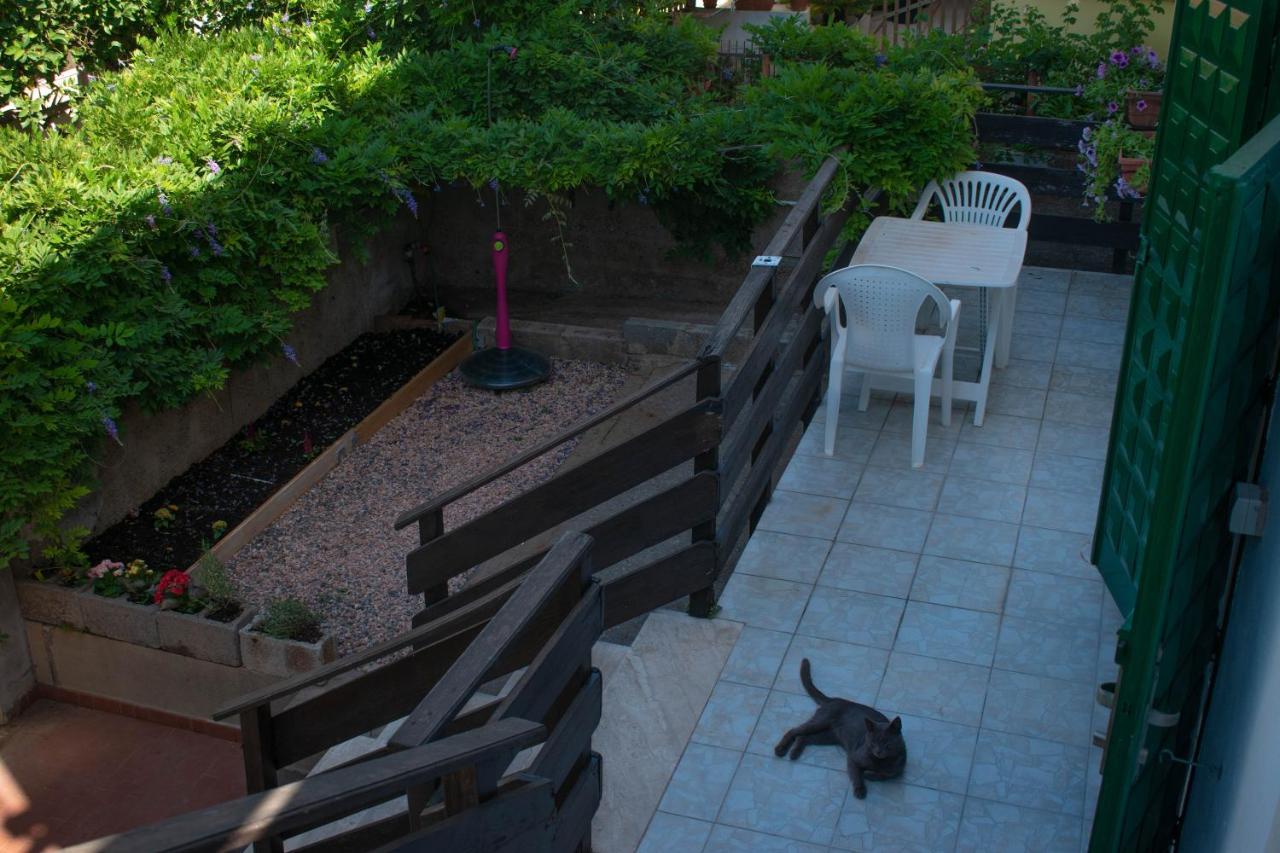 Casa Vacanze "Villa Severina" Iun R6166 R6692 Carbonia Exteriör bild
