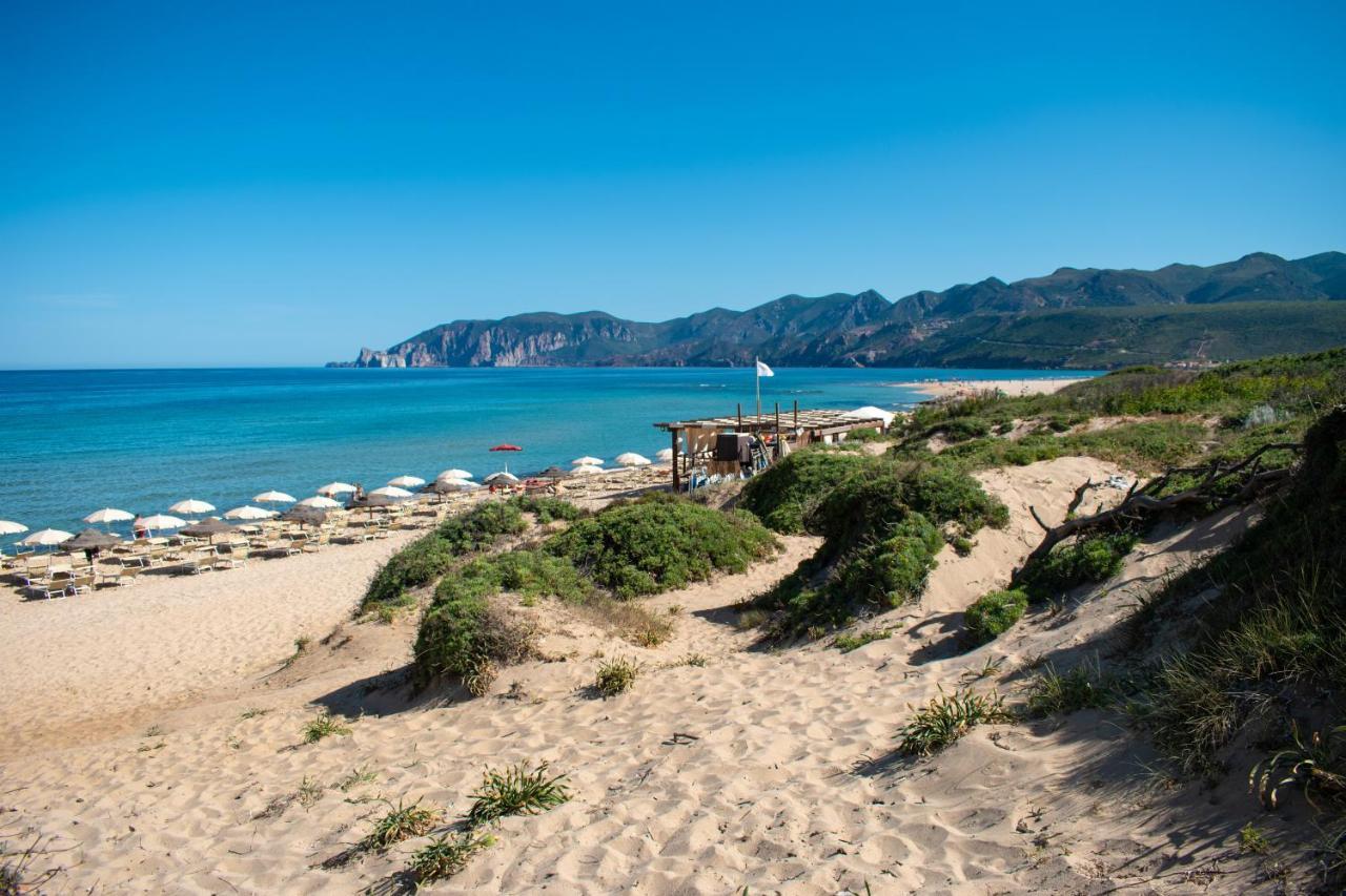 Casa Vacanze "Villa Severina" Iun R6166 R6692 Carbonia Exteriör bild
