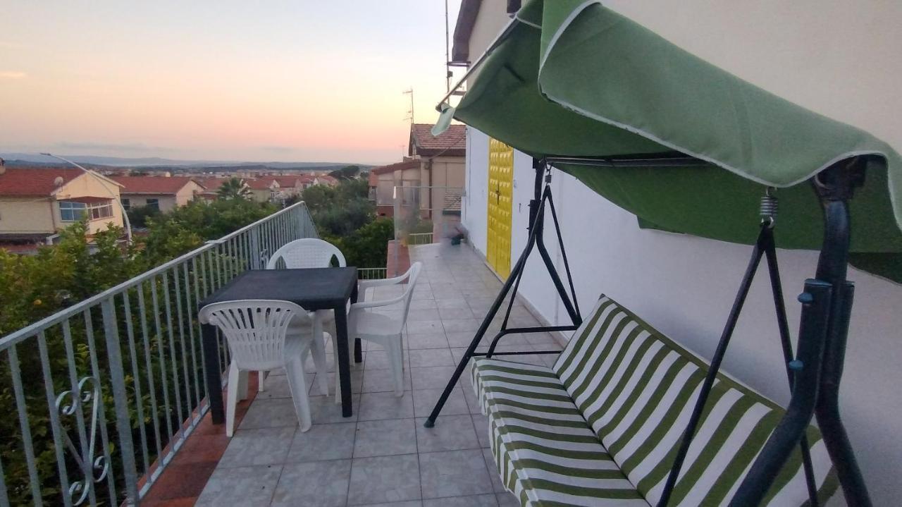 Casa Vacanze "Villa Severina" Iun R6166 R6692 Carbonia Exteriör bild